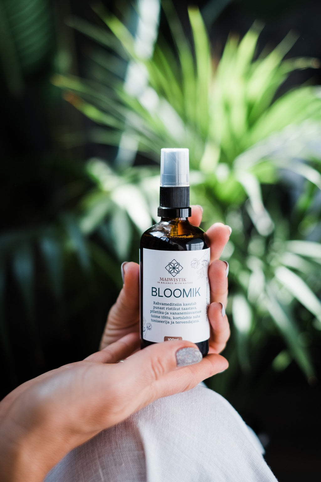 BLOOMIK 2in1 Body and Massage Oil — product packaging front detail