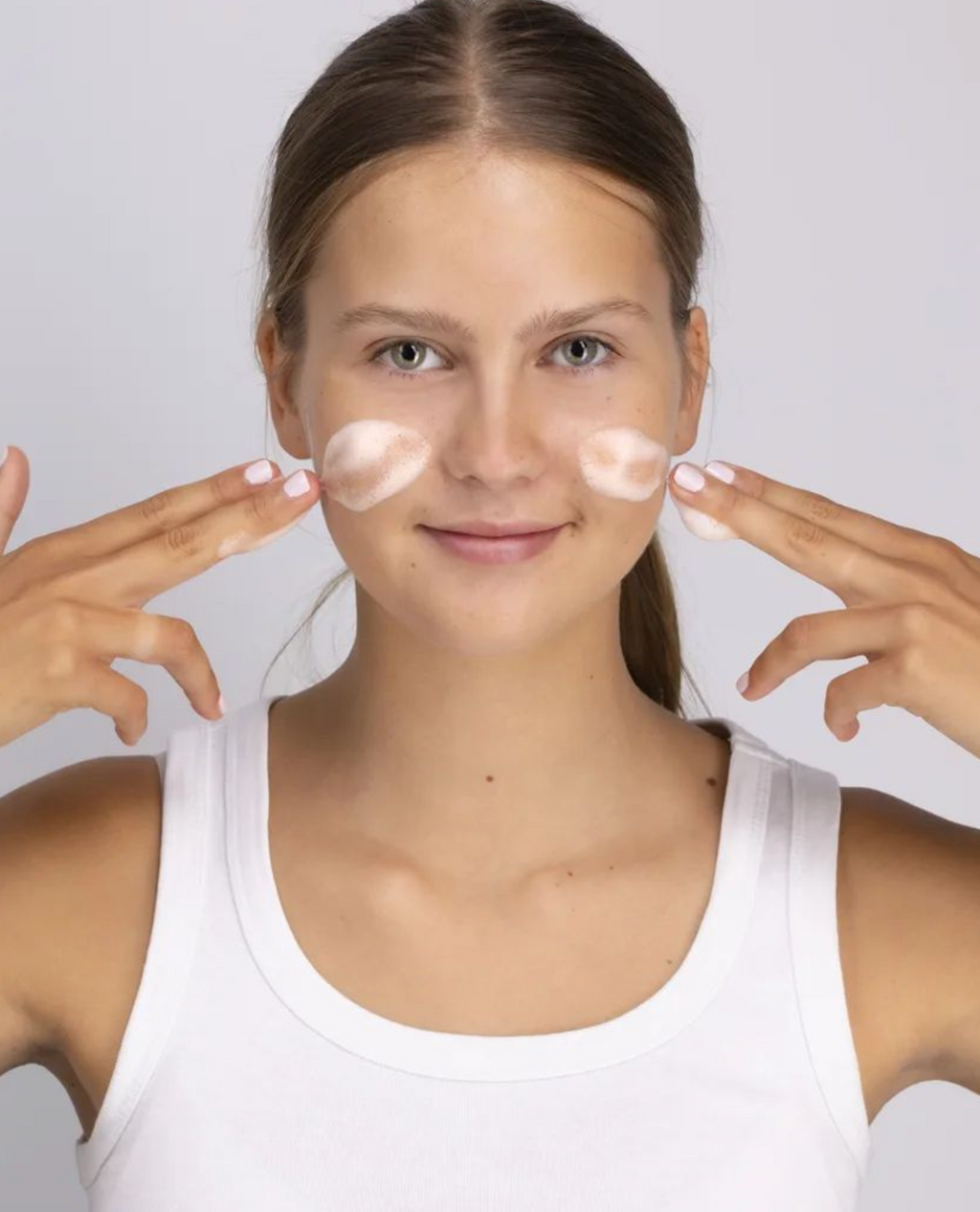 Facial Cleansing FOAM — lifestyle product photography
