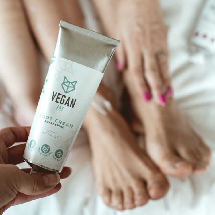 Refreshing Foot Gel — product texture and application