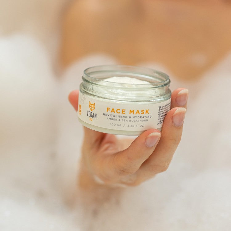 Revitalising & Hydrating Face Mask — product texture and application