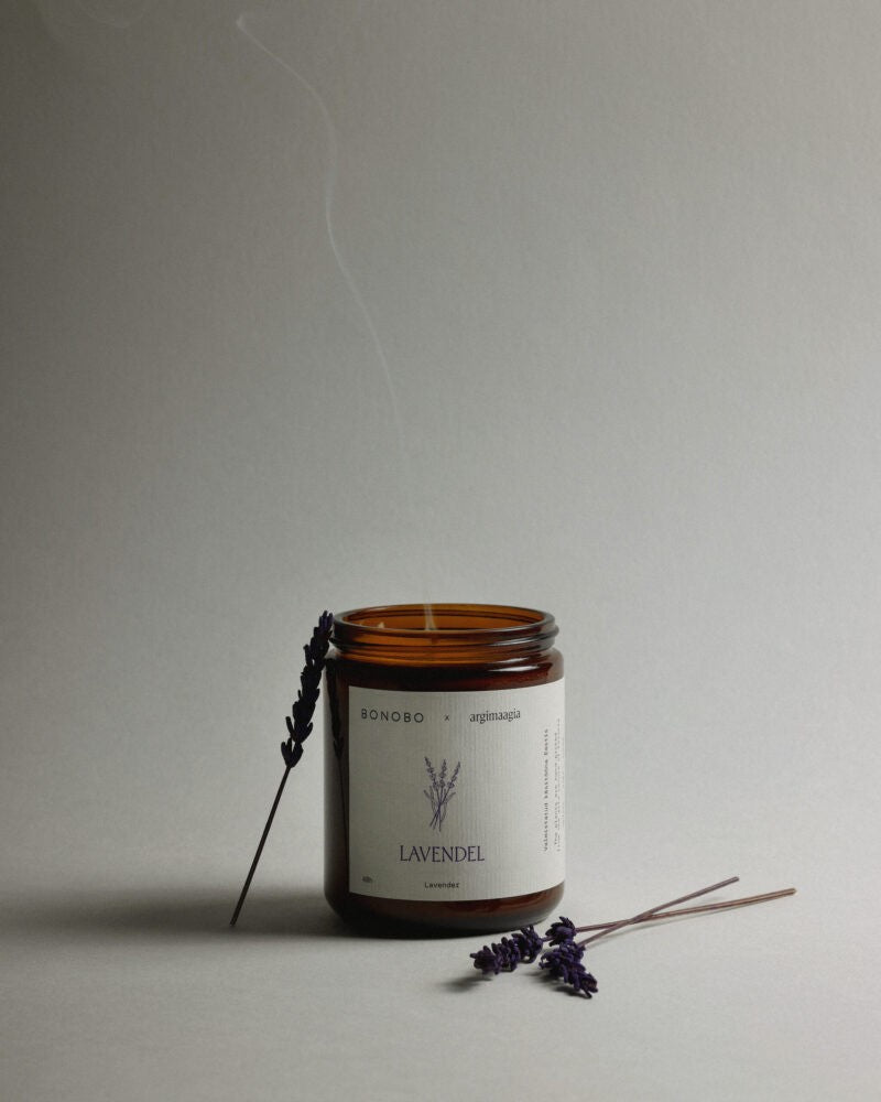Scented Candle Lavender — main product view on white background