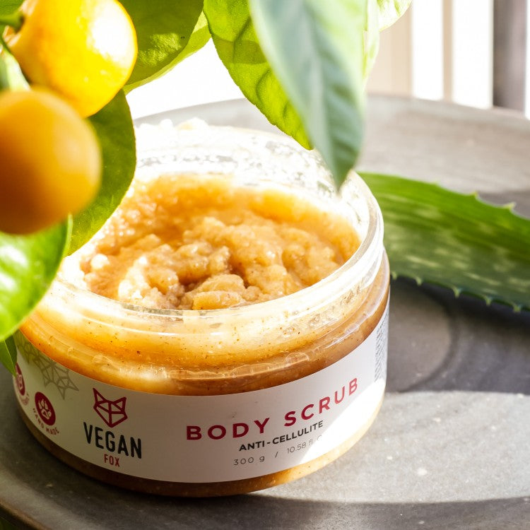 Anti-cellulite Body Scrub Ginger — lifestyle product photography