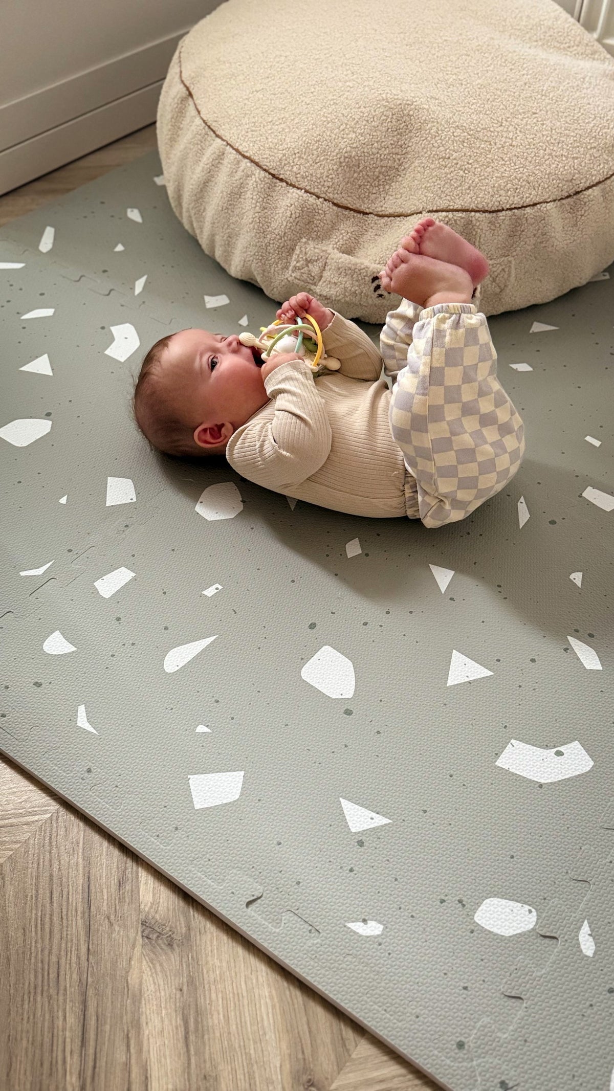 Puzzle-Spielmatte aus Schaumstoff – Terrazzo Sage