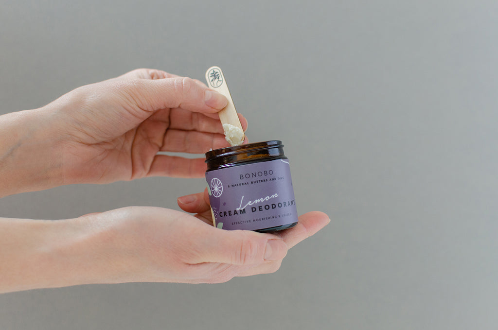 Lavendel Deodorant-Cream — lifestyle product photography