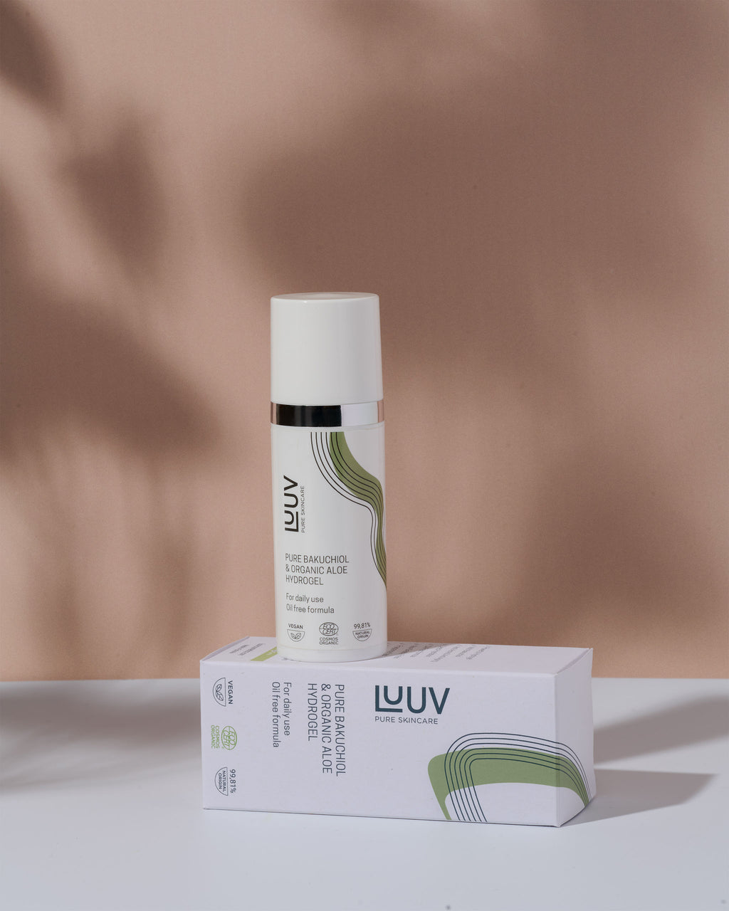 Pure Bakuchiol & Organic Aloe Hydrogel COSMOS — product packaging front detail