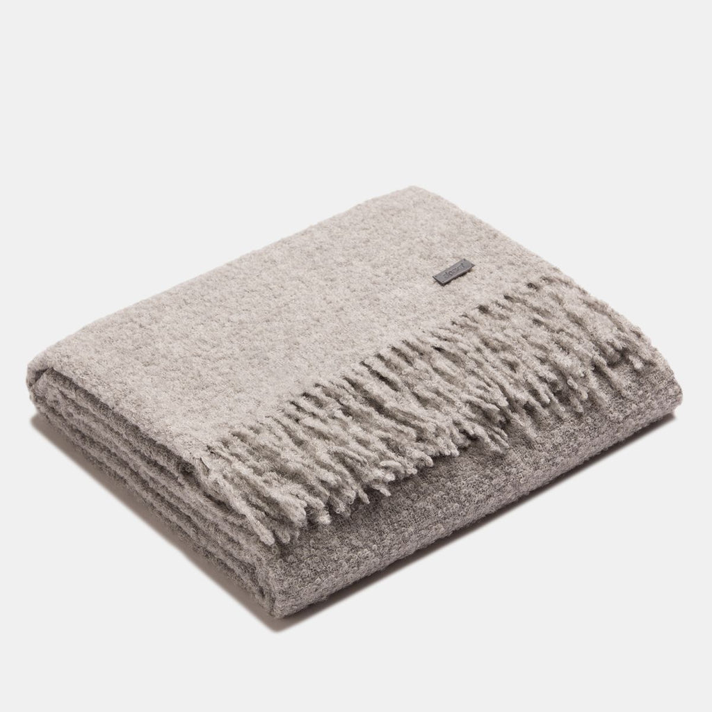 Luxurious Superfine Alpaca Wool Bouclé Throw