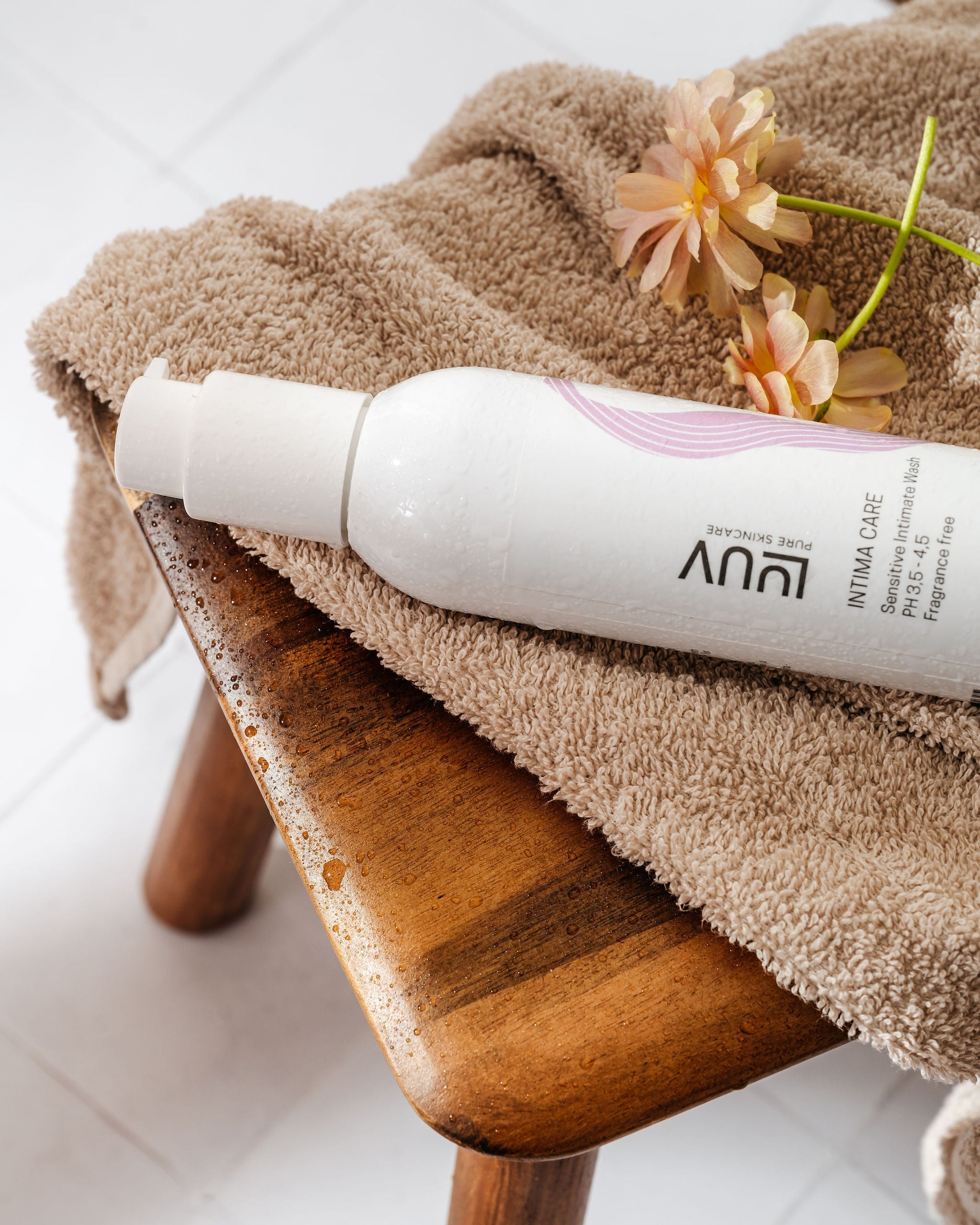 Sensitive Intimate Wash — product packaging front detail