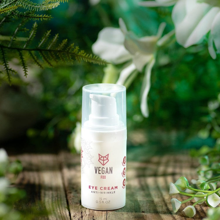 Anti-Wrinkle Eye Cream — product texture and application