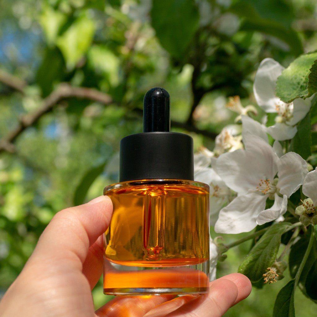 Wild Fruit Antioxidant Rich Oil Serum — ingredients and label detail